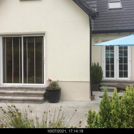 Lakeside Cottage Killaloe Exterior photo